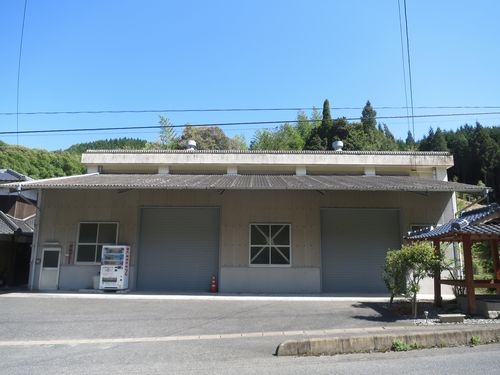 三輪貸倉庫