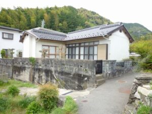 山口市水の上町